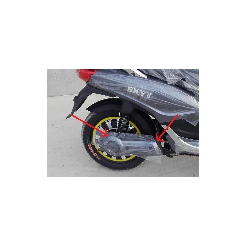 CP PLASTICA SOTTO QUELLA COLORATA COPRI CARRO FORCELLONE - bici elettrica scooter sky II tipo z-tech