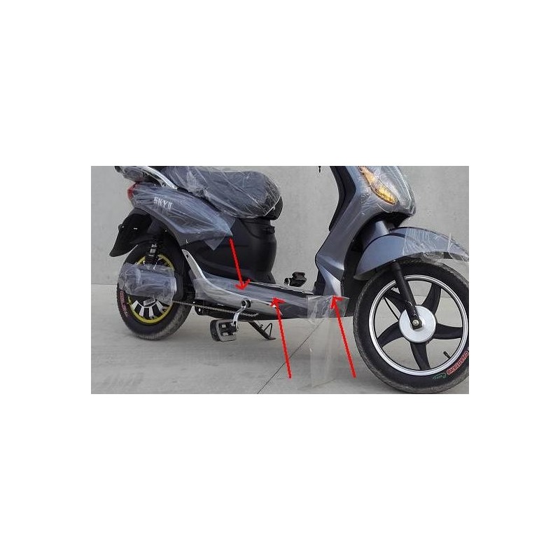 COPPIA PLASTICHE COLORATE SOTTO PEDALI LATERALI  - bici elettrica scooter sky II tipo z-tech